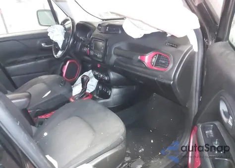 2015 Jeep Renegade Trailhawk z USA, uszkodzony, nr VIN ZACCJBCT0FPB72512